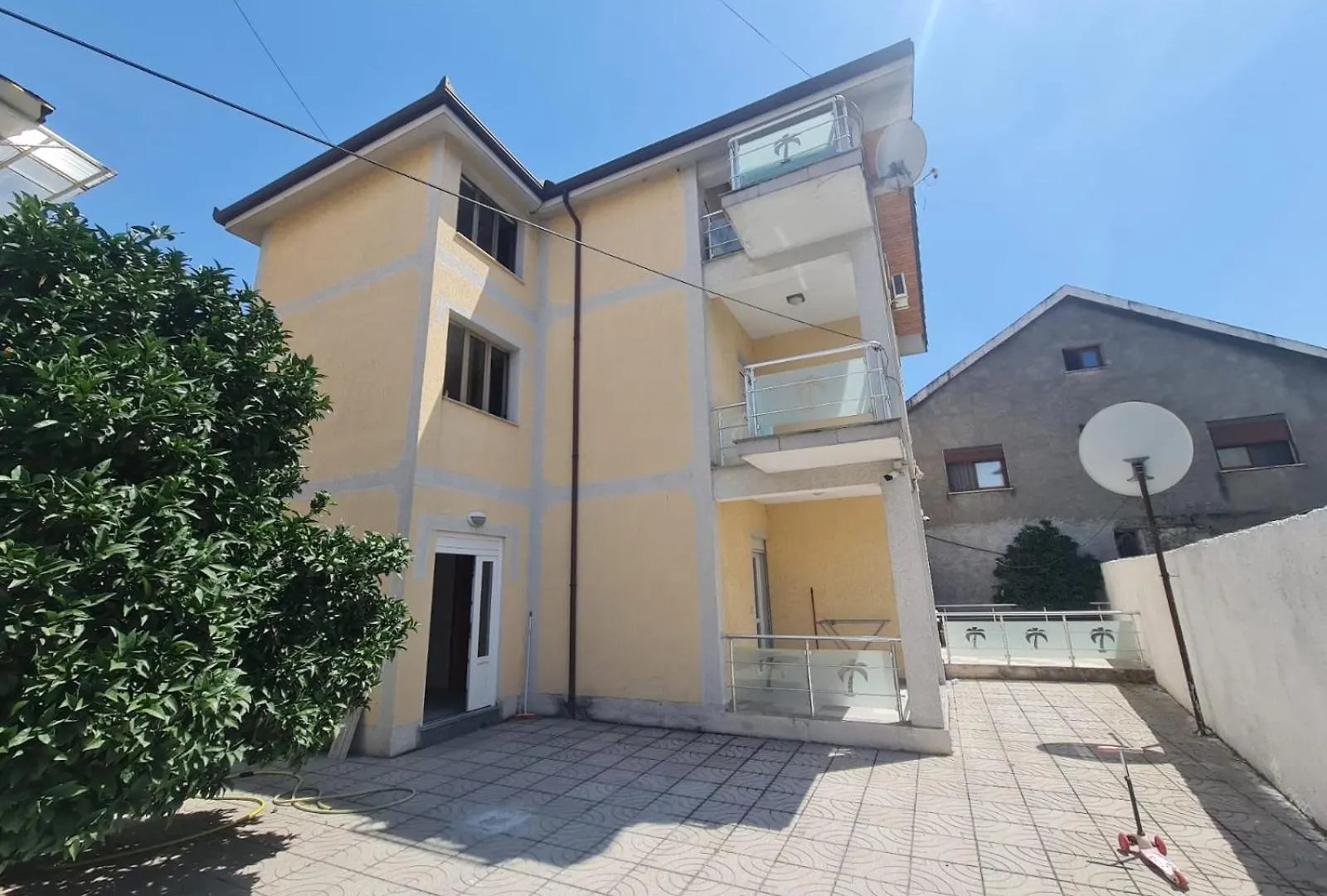 2Nicevilla Shkoder